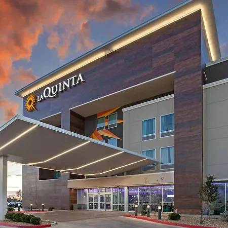 La Quinta By Wyndham Lubbock South-2