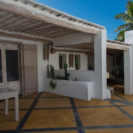 Uzuri Boutique Hotel-2