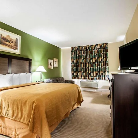 Quality Inn & Suites Champaign North - Urbana-3