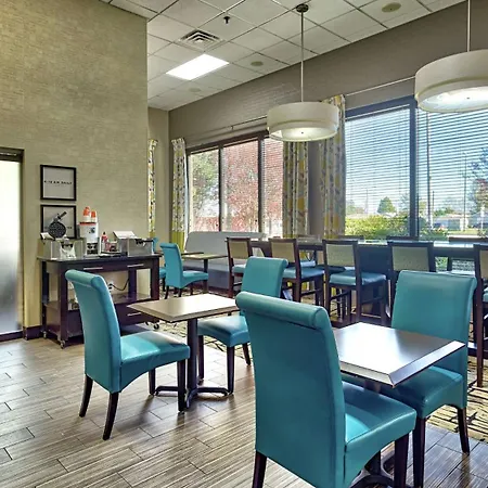 Hampton Inn Norfolk-Naval Base-3