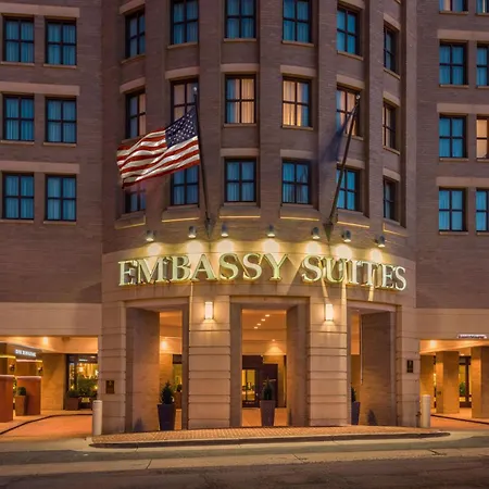 Embassy Suites By Hilton Alexandria Old Town-2