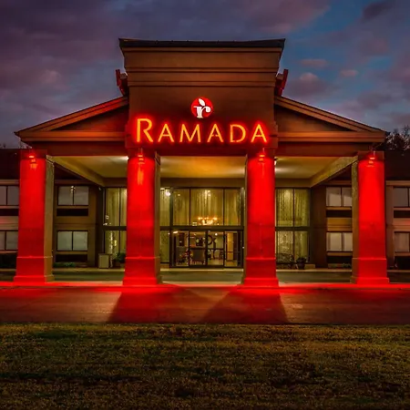 Ramada By Wyndham Tuscaloosa-2