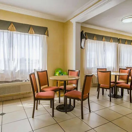 Quality Inn Evansville Eastland Area-3