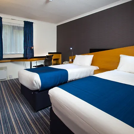 Holiday Inn Express Northampton - South By Ihg-3
