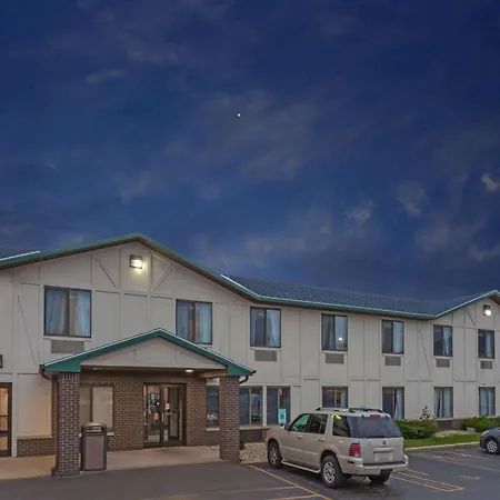 Delavan Inn And Suites-2