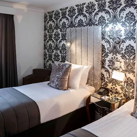 Barons Court Hotel Walsall-2
