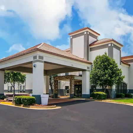 Clarion Pointe South Boston - Danville East-2