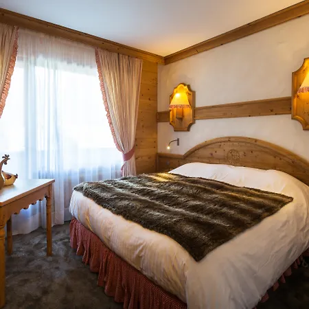 Chalet-Hôtel Neige et Roc, The Originals Relais (Hotel-Chalet de Tradition)-2