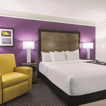 La Quinta By Wyndham Alexandria Airport-2
