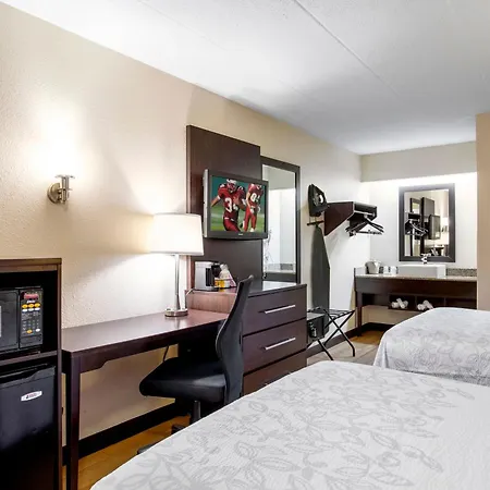 Red Roof Inn Plus + Boston - Framingham-2