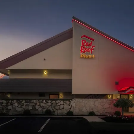 Red Roof Inn Plus + Boston - Framingham-3
