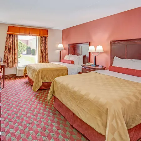 Ramada By Wyndham Murfreesboro-3