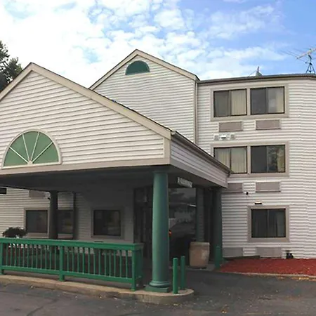 Travelodge By Wyndham Brooklyn Center-3