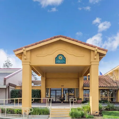 La Quinta By Wyndham Redding-2