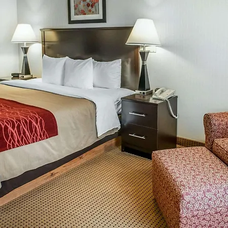 Quality Inn & Suites Farmington-2