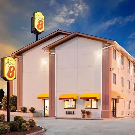 Super 8 By Wyndham Johnson City-2