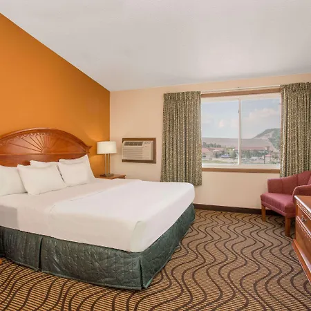 Days Inn By Wyndham Silverthorne-3