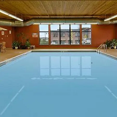Days Inn & Suites By Wyndham Bozeman-3