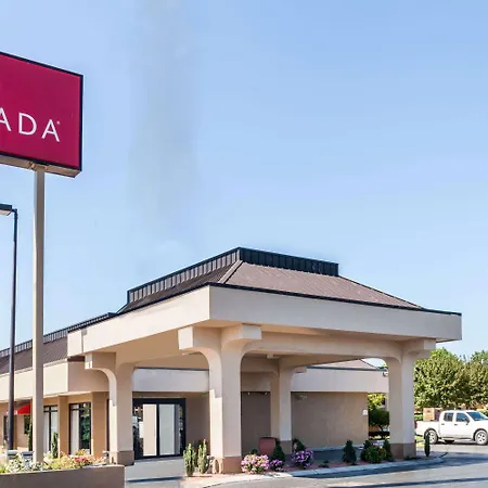 Ramada By Wyndham Lebanon-2
