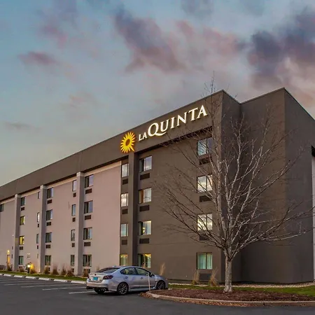 La Quinta By Wyndham Hartford Bradley Airport-2
