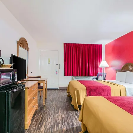 Econo Lodge & Suites Brinkley-2