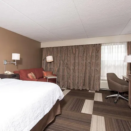 Hampton Inn Seymour-2