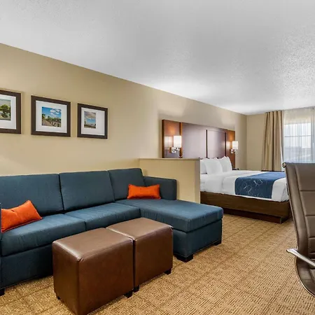 Comfort Suites Cedar Falls Industrial Park-3