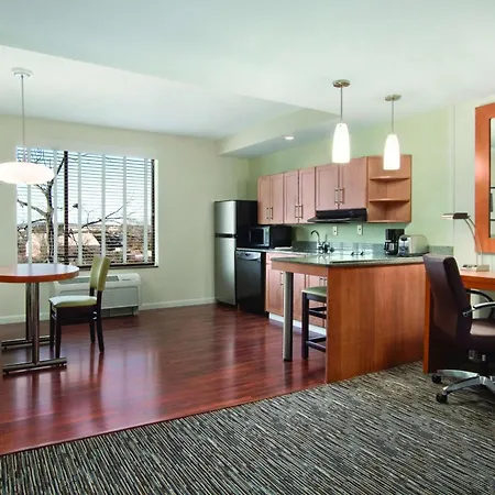Hyatt House Hartford North/Windsor-2