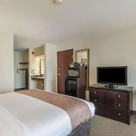 Quality Inn-3