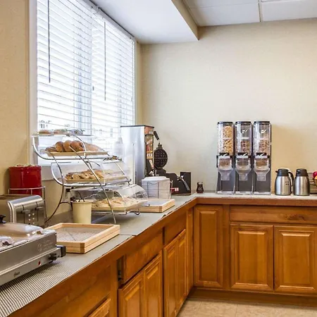Quality Inn & Suites South Portland-2