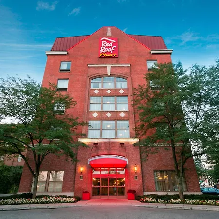 Red Roof Inn Plus+ Columbus Downtown - Convention Center-2