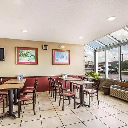 Econo Lodge Inn & Suites Fairview Heights St Louis-2