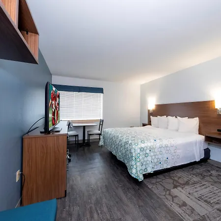 Red Roof Inn & Suites Wilmington - New Castle-3