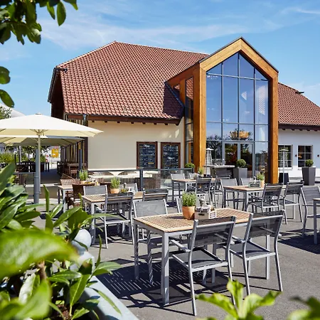 Lindner Nürburgring Motorsport Hotel-2