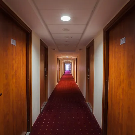 Qubus Hotel Legnica-2