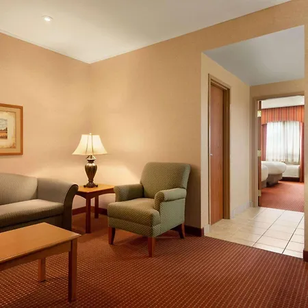 Days Inn By Wyndham Swift Current-3
