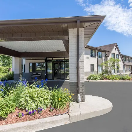 Comfort Inn Lakeshore-2