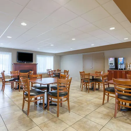 Super 8 By Wyndham Abbotsford Bc-2