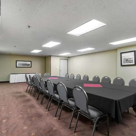 Quality Inn & Suites Yellowknife-3