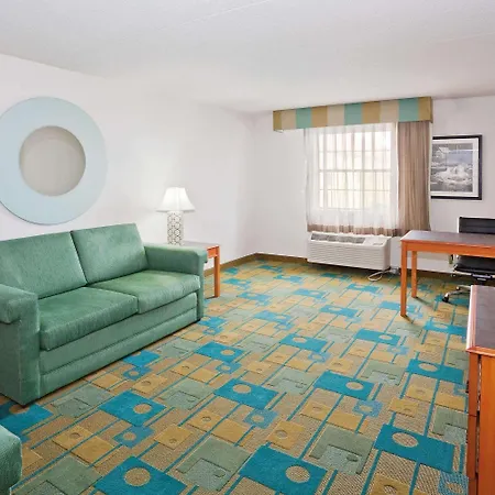 Sleep Inn & Suites Merrillville-3