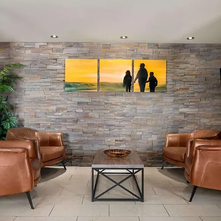 Days Inn By Wyndham Fredericton-3