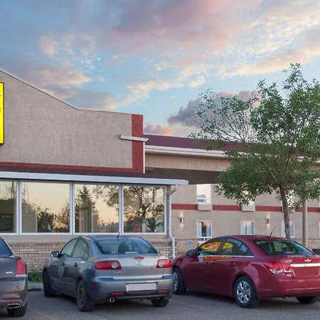 Super 8 By Wyndham Brandon Mb-2