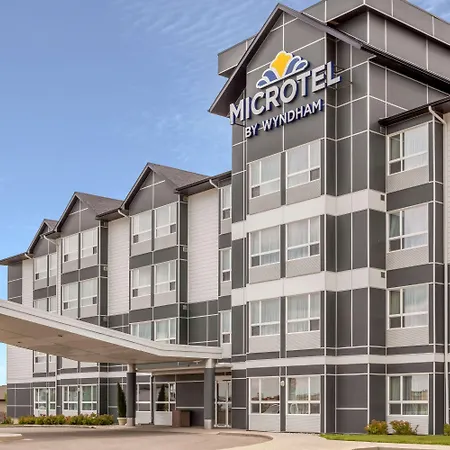 Microtel Inn & Suites By Wyndham Estevan-3