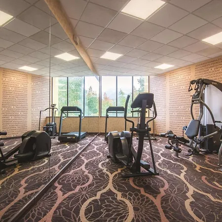 Mountain Valley Inn & Suites-3