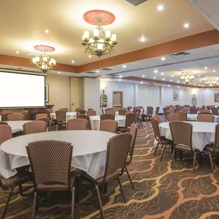 Mountain Valley Inn & Suites-2