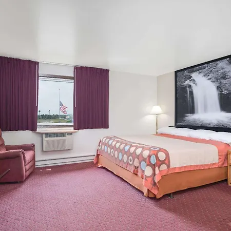 Super 8 By Wyndham Tomah Wisconsin-2
