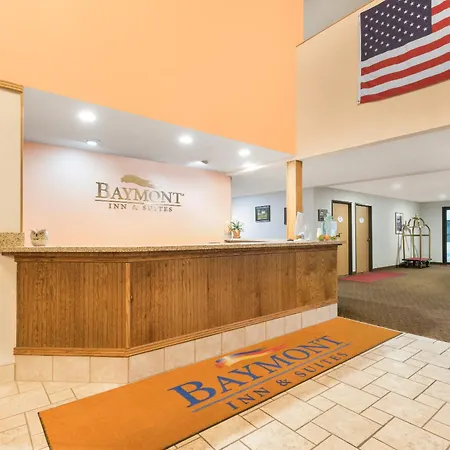 Baymont By Wyndham Hot Springs-2