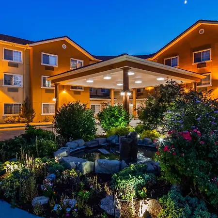 Best Western Plus Caldwell Inn & Suites-2