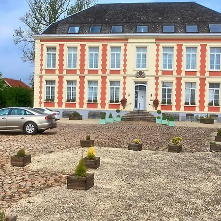 Chateau De Moulin-Le-Comte-2