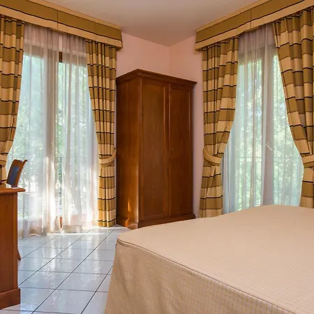Hotel Villa Albani-3